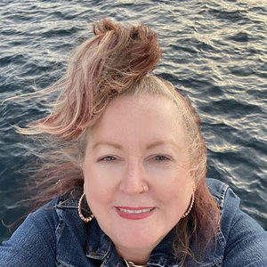 Meet your Posher, April